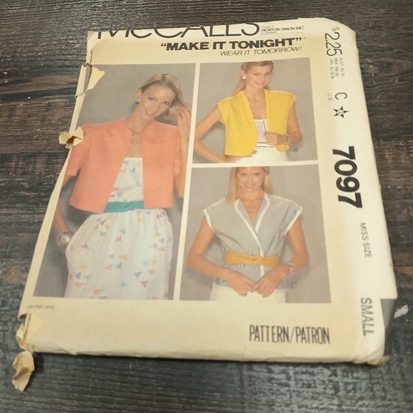 Vintage McCall's Sewing Pattern 7097 Women's Cover Up Jacket Size Small - Picture 1 of 2